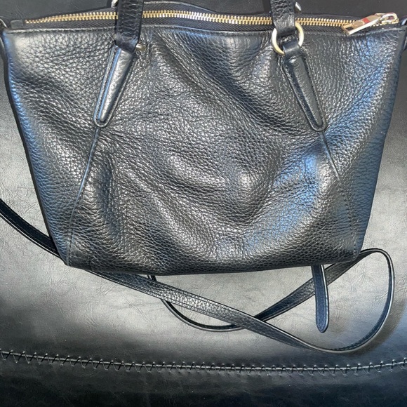 Black coach purse - Picture 3 of 5